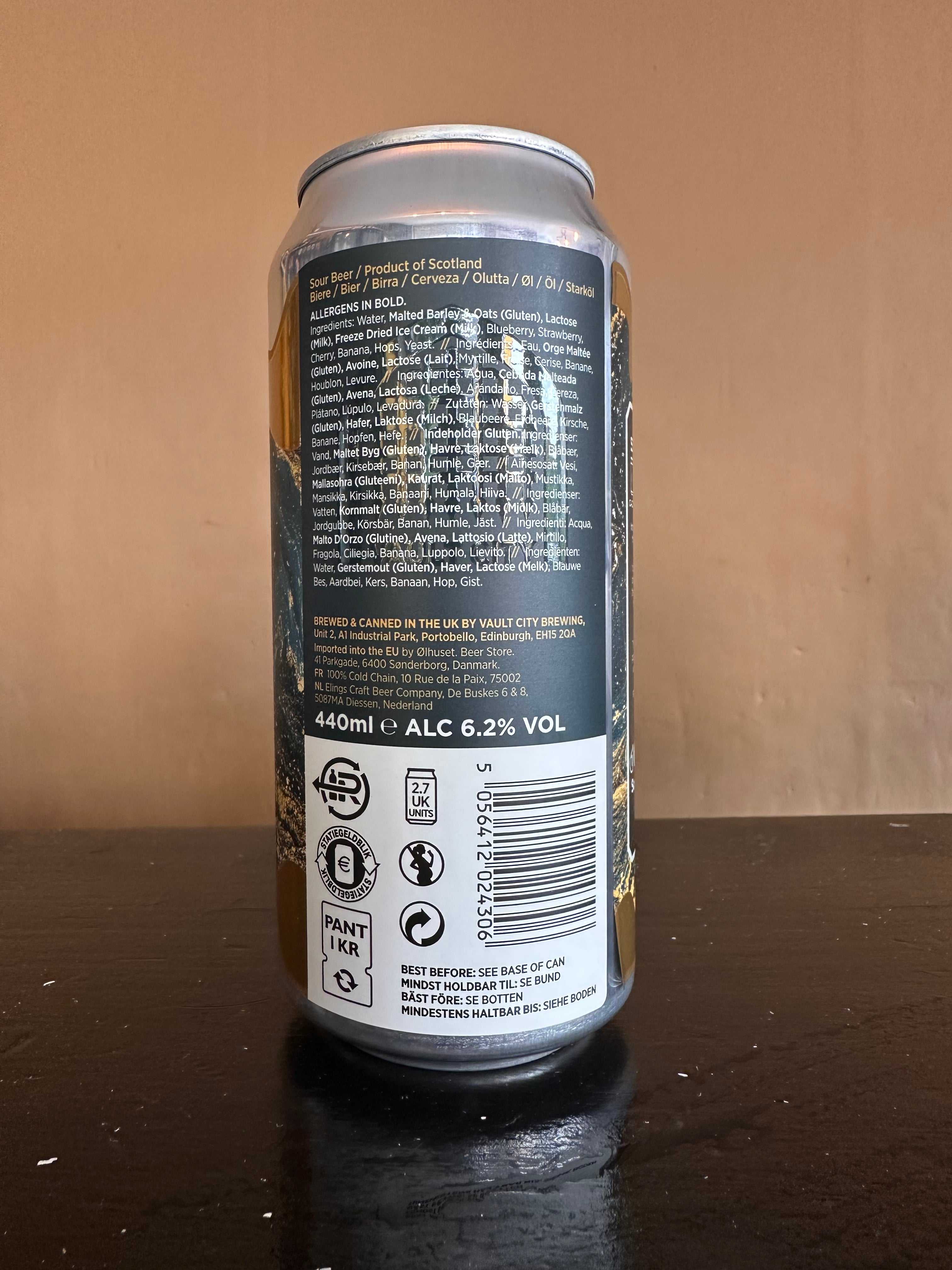 Vault City Stuffd Cosmic Space Dust Smoothie Sour 6.2%