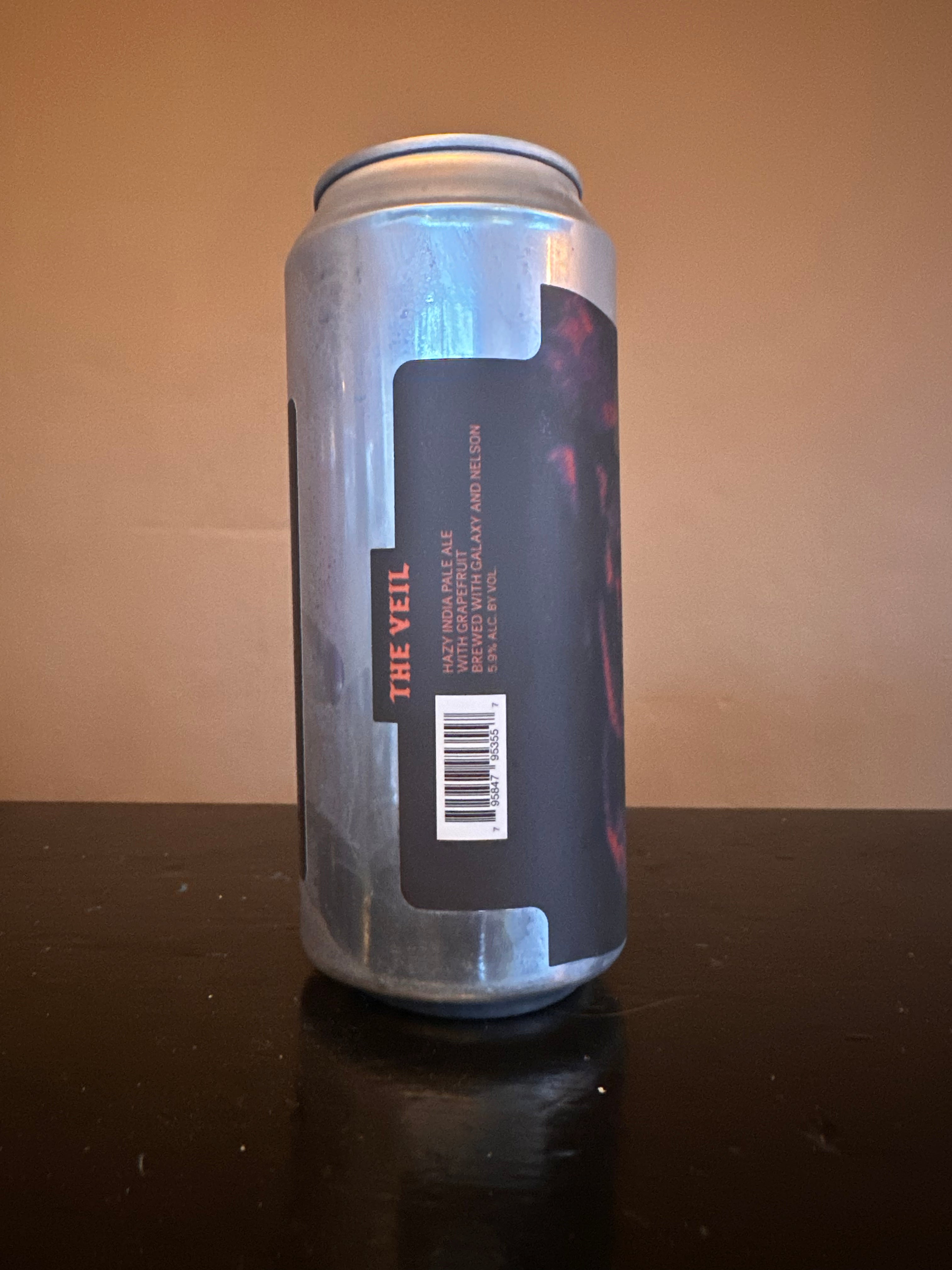 The Veil Dull Fangs Hazy IPA with Grapefruit 5.9%